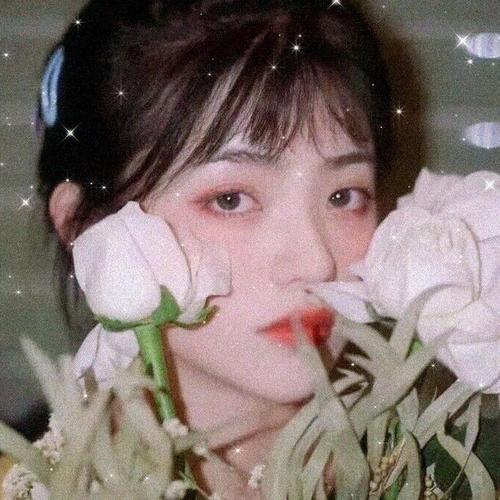 双女cp情侣头像真人(双女情侣头像真人设计)